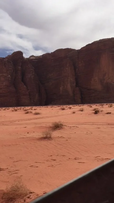 4K Landscape view of Wadi Rum, Jordan Stock Footage 323162075