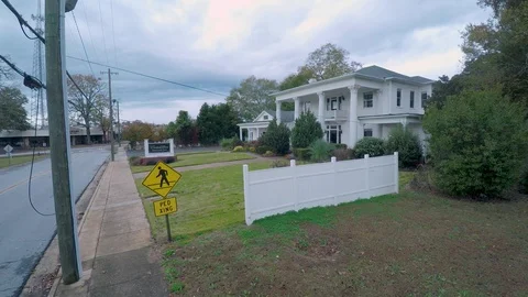 4K-Lifting View Of An Old Southern Funeral Home Stock Footage 97902538