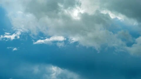 4K Loop of white clouds over sky time lapse 스톡 동영상 142521302