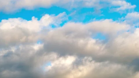 4K Loop of white clouds over sky time lapse Stock Footage 142575054