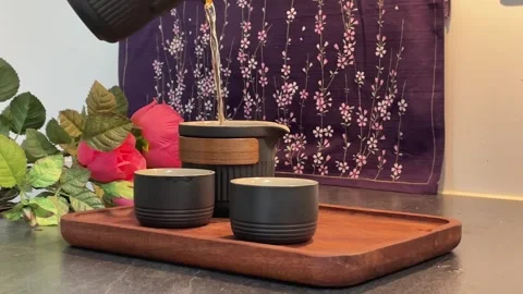 4k, making Chinese black tea with tea pot set Video stock 253436708