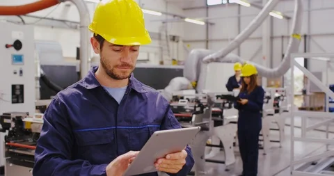 4k, A manager checks inventory on his digital tablet. Video stock 101921913