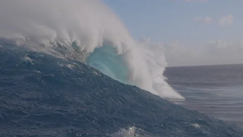 4K: Massive Big Wave With Spray Crashing Hawaii/Jaws Stock Footage 168912106