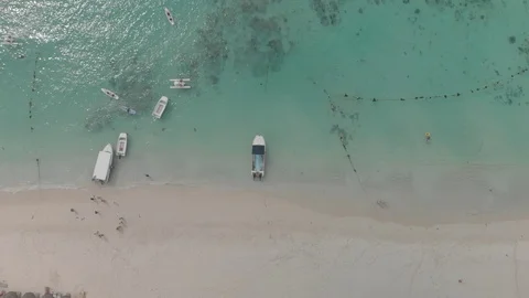 4k Mauritius Drone shot over beach 動画素材 120001421