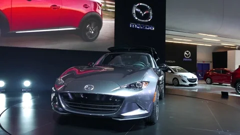 4K Mazda Miata MX 5 On Display at Auto Show 2017   Sports Car Stockbeeldmateriaal 71928901