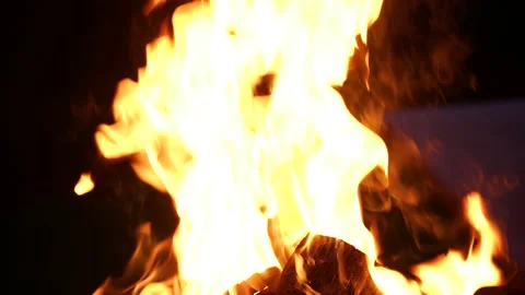 4K. Medium shot. Flame. Bonfire on the beach. Beautiful fire. Bright flames. Stock Footage 130589018