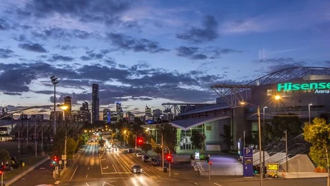 4K Melbourne timelapse at sunset with Hisense Arena Eureka Tower and traffic Vídeos de archivo 70375108