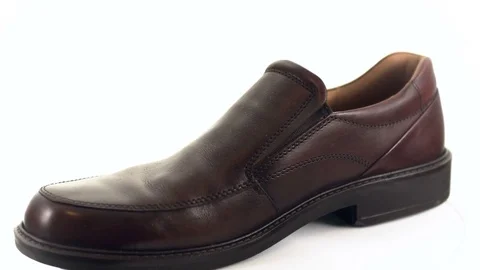 4k - Men shoe rotating on white background Video stock 71901842