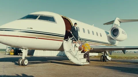 4K Middle Eastern VIP businessman disembarking from private jet Stock Footage 72625534