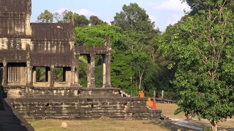 4K, The monks walking in Angkor wat. Largest religious monument on the world-Dan Stock Footage 119059683