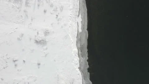4k - Montreal - a winter river - flat color Stock Footage 148958112