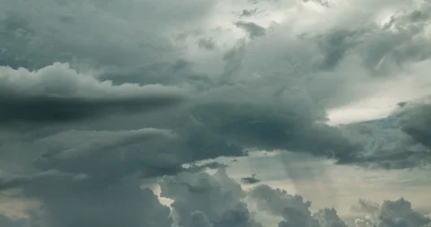 4K Motion dark sky timelapse summer tropical storm sky and fluffy white darkness 動画素材 124749413