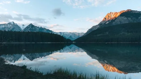 4K Moving Timelapse Sunrise Sunset at Two Jack Lake of Mount Rundle in Banff Stock Footage 246977141