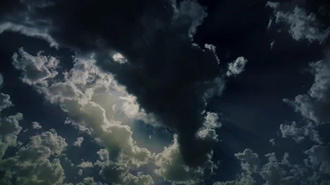 4k nature time-lapse cloudscape sun rays projecting through clouds Vídeos de archivo 115478372