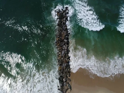 4K Newport Beach, Orange County - Waves &amp; Jetty Video stock 74113353