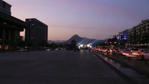 4K Night hyper lapse landscape of King Sejong statue In front of Gwanghwamun. Stock Footage