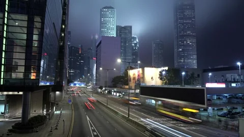 4k Night Timelapse Video Of Traffic At Central, Hong Kong, Foggy Night Video stock 263227513