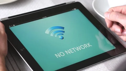4K NO NETWORK Message on Tablet Screen 스톡 동영상 71689148
