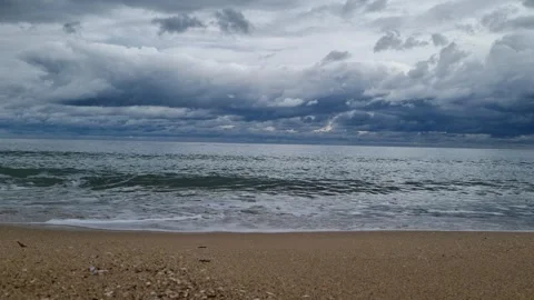 4K Ocean Horizon with Moving Clouds — Calm and Atmospheric View Stock Footage 318869512