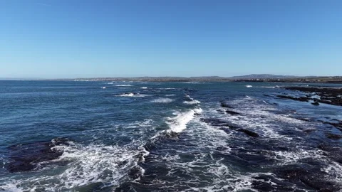 4K Ocean Waves at Tromora West Bay Beach Clare Vidéo 333703652