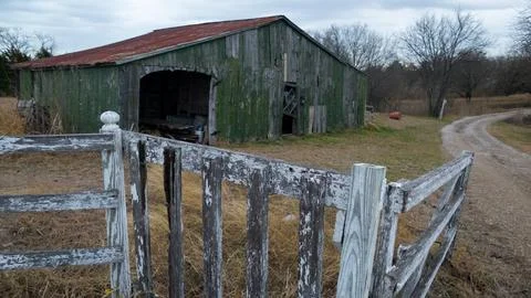 4K Old Barn Stock Photos
