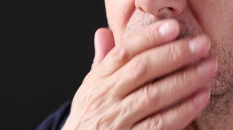 4K Old Man Scratching His Beard Vídeo Stock 61357406