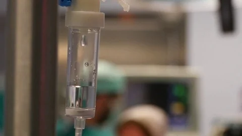 4k. Operating room drain. The drops of anesthesia fall into the receptacle. Video stock 75785387