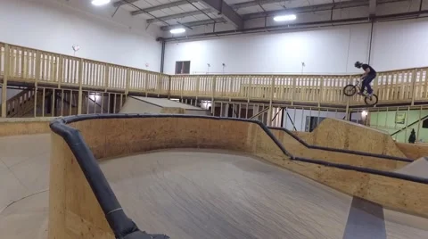 4k osmo bmx smooth jumping action Stock Footage 58295873