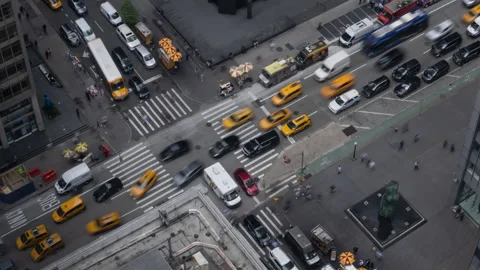 4K Overhead Time Lapse of Rush Hour Intersection Traffic in Midtown Manhattan Stock Footage 274902668