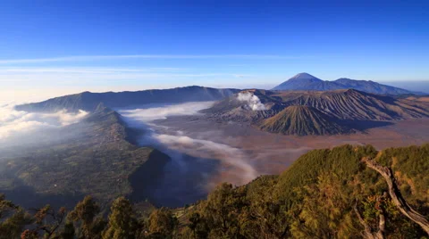 4K Panning timelapse Of Bromo volcano at sunrise, East Java, Indonesia Video stock 64073011