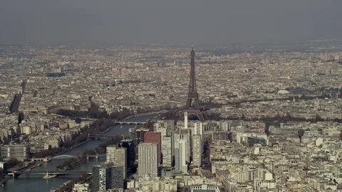4K Panoramic aerial view Paris city skyline with the Eiffel Tower &amp; river Seine Vidéo 77111170