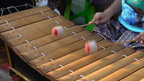 4k Playing Thai musical instruments 库存影片 105583309