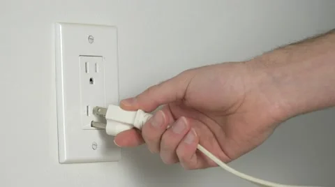 4K Plugging Electrical Cord Into Socket then Unplugging 스톡 동영상 50571005