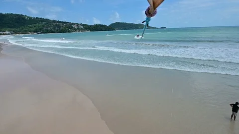 4K Point of view parasailing taking off on the beach at Patong Beach, Phuket Vídeo Stock 110834442