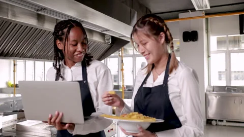 4K, portrait group of young smiling multicultural students using laptop tec.. Stock Footage 246759190