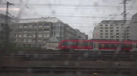 4K POV Point of view train arrive city station bad weather heavy rain drop fall  動画素材 55322907