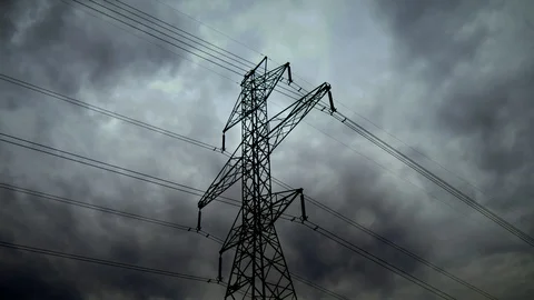 4k Power Grid Failure Dark Stormy High Voltage Power Lines Vidéo 109302959