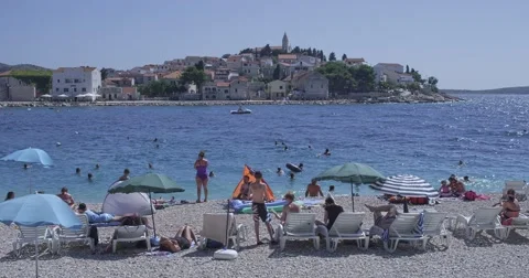 4K Primosten beach Stockbeeldmateriaal 45788383