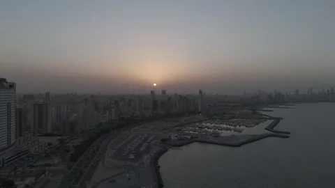 4K RAW Aerial Sunset View of Kuwait City Skyline and Marina. Stock-Footage 299605360