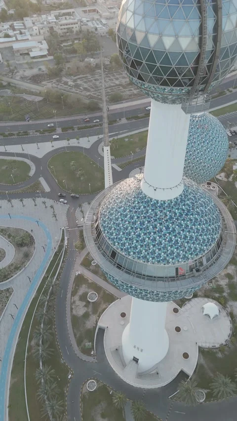 4K RAW Drone Descent Over Kuwait Towers. Stock-Footage 298037978