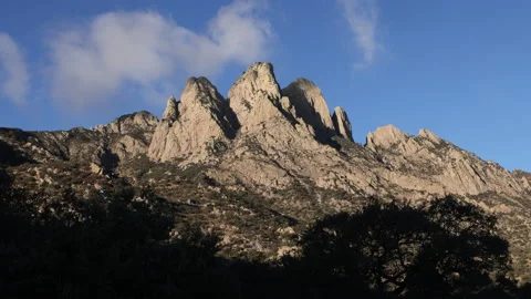 4K real time of approaching Clouds in The Organ Mountains in New Mexico Video stock 229373335
