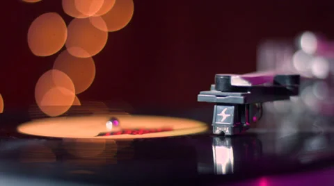 4k Record Player with hand placing needle 스톡 동영상 35147649