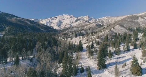 4K Scenic Tibble Fork Winter Trails in the Rocky Mountains of Utah Stock Footage 122164759