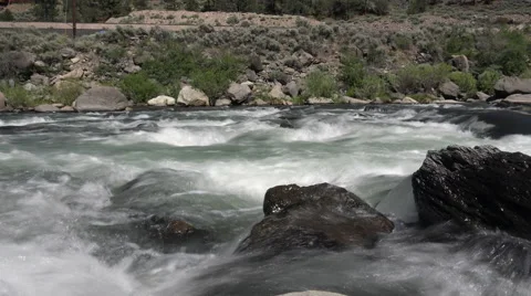 4k shot of the Truckee river looking across a section of rapids Stock Footage 42898202