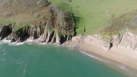 4K Sideways Pan Around Beach on the South Devon Coast Stock Footage 170952054