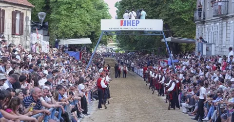 4K Sinj, Alka racecourse Stock Footage 45975374