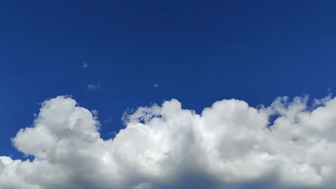 4k Sky Timelapse. Moving Clouds in the Sky Vidéo 167890754