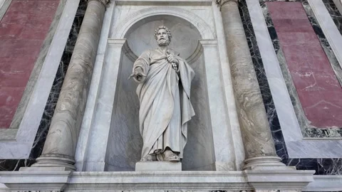 4K Slow Motion Low Angle View Of Saint Peter Sculpture Rome Basilica Video stock 331538754