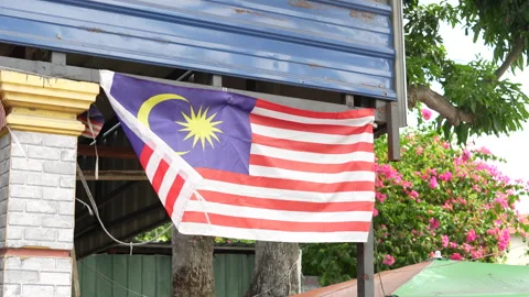 4K slow motion of Malaysian flag Jalur Gemilang waving in the wind 스톡 동영상 337086279