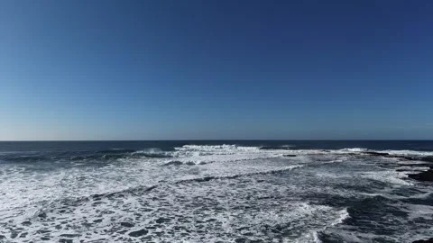 4K Slow Motion Ocean Waves with White Sea Foam Stock-Footage 333704873